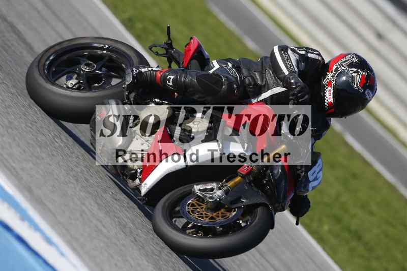 /Archiv-2025/02 28.-31.01.2025 Moto Center Thun Jerez/gruen-green/82
